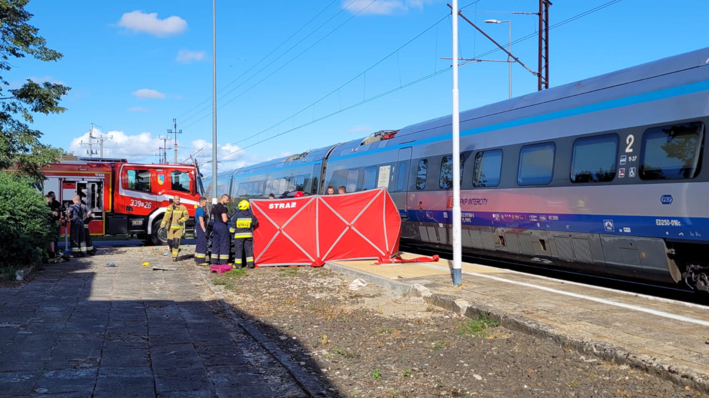 Samochód zderzył się Pendolino