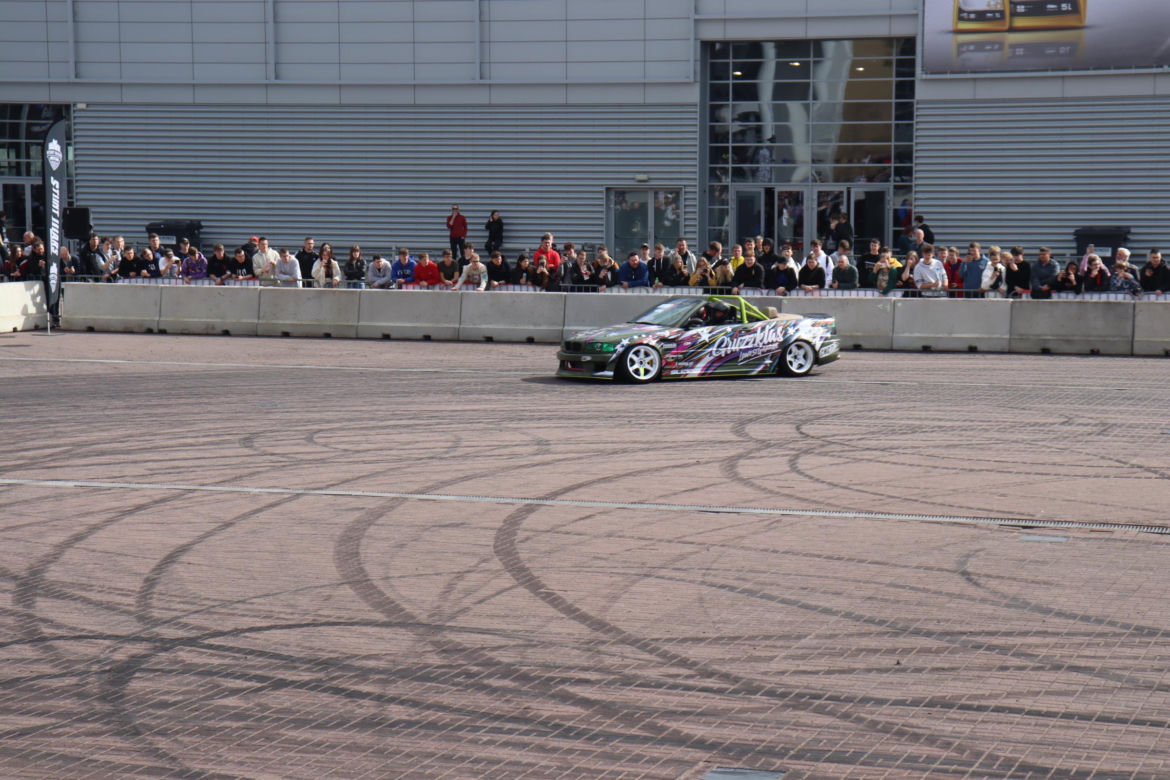 Poznań Motor Show 2024: Tak wyglądają pokazy driftu