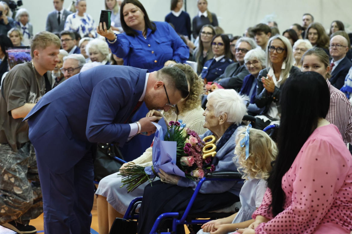 Setne urodziny Haliny Rogozińskiej ps. Mała i Niebieska i niezwykłe prezenty!