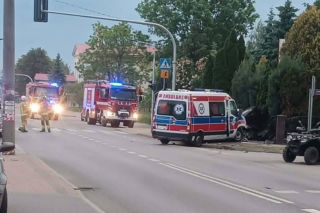 Wiśniew: Zderzenie karetki pogotowia  i auta osobowego. DK-63 zablokowana!