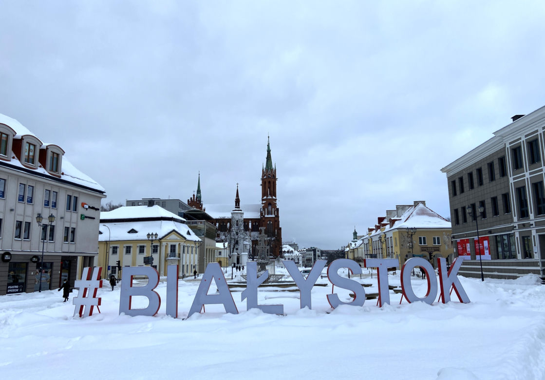 Centrum Białegostoku pod śniegiem