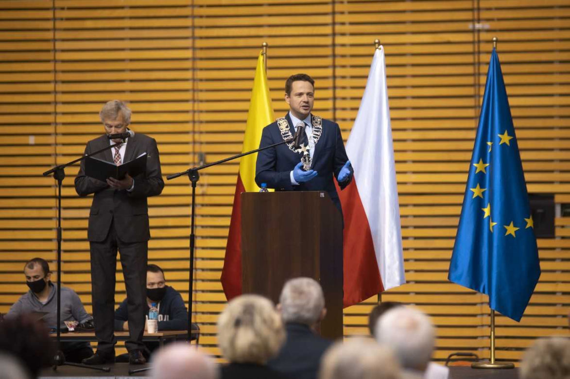 Medale dla warszawskich małżeństw