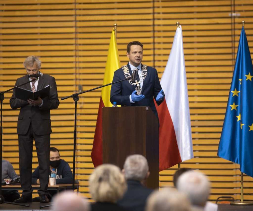 Medale dla warszawskich małżeństw