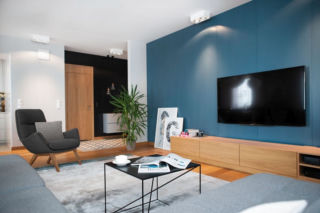 Wnętrze apartamentu: drewno dębowe w roli głównej