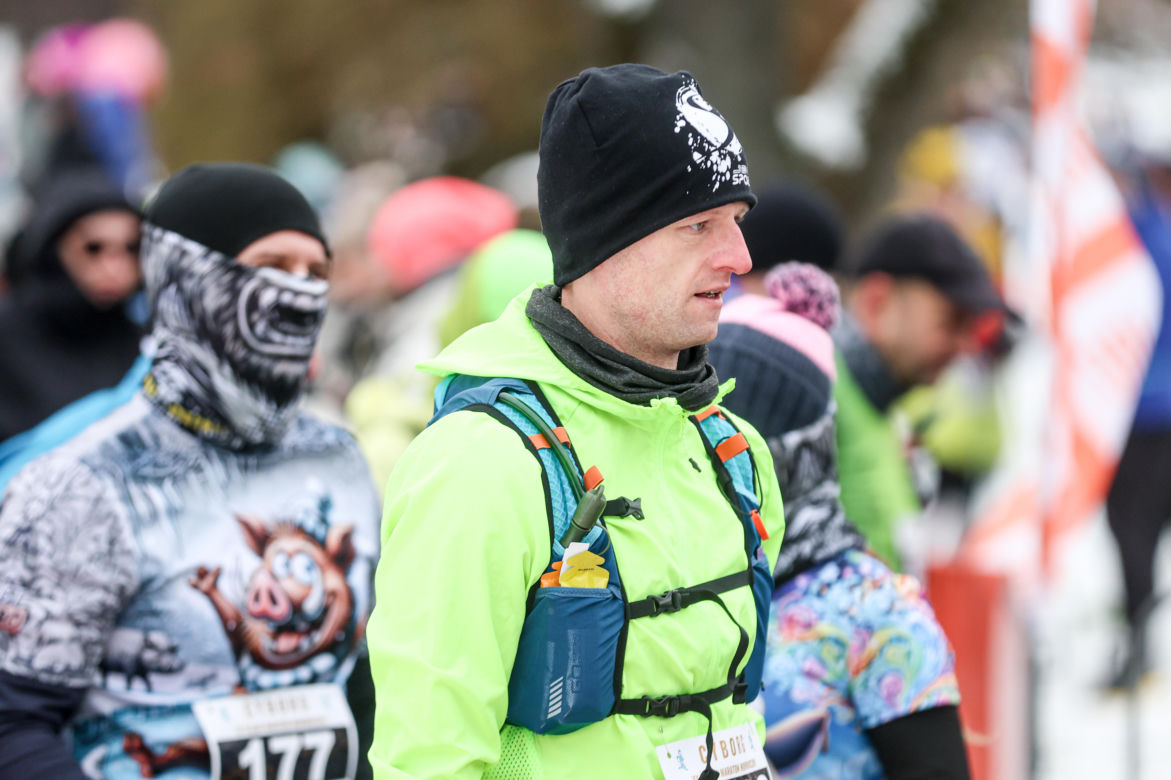 Wystrzał startera zamiast szampana. Tłumy powitały Nowy Rok na XX Śląskim Maratonie Noworocznym Cyborg