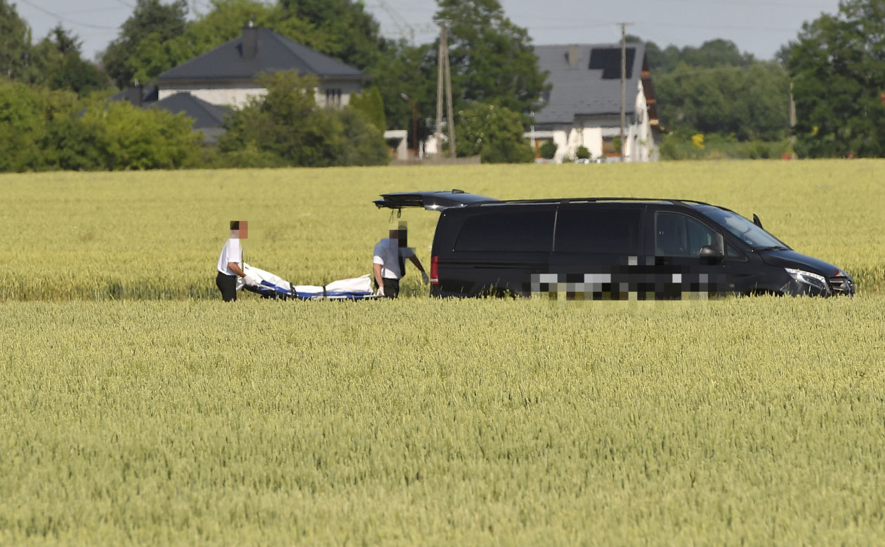 Znak "stop" stanął na skrzyżowaniu śmierci. Minął rok od potwornej tragedii w Elżbietowie