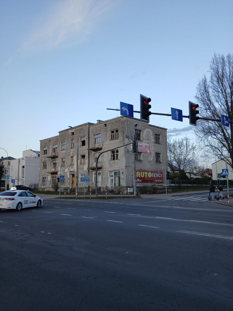 Budynek przy Alei Legionów 31 w Łomży