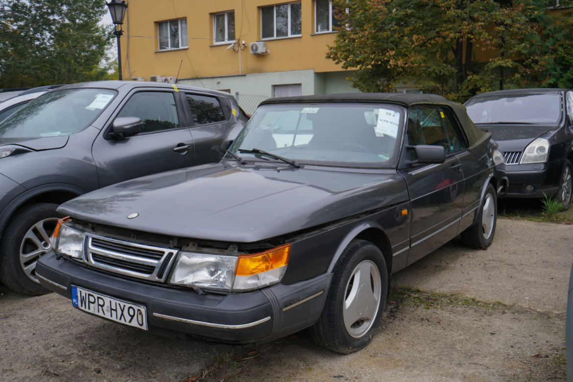 Saab 900. Cena wywoławcza - 10 500 zł