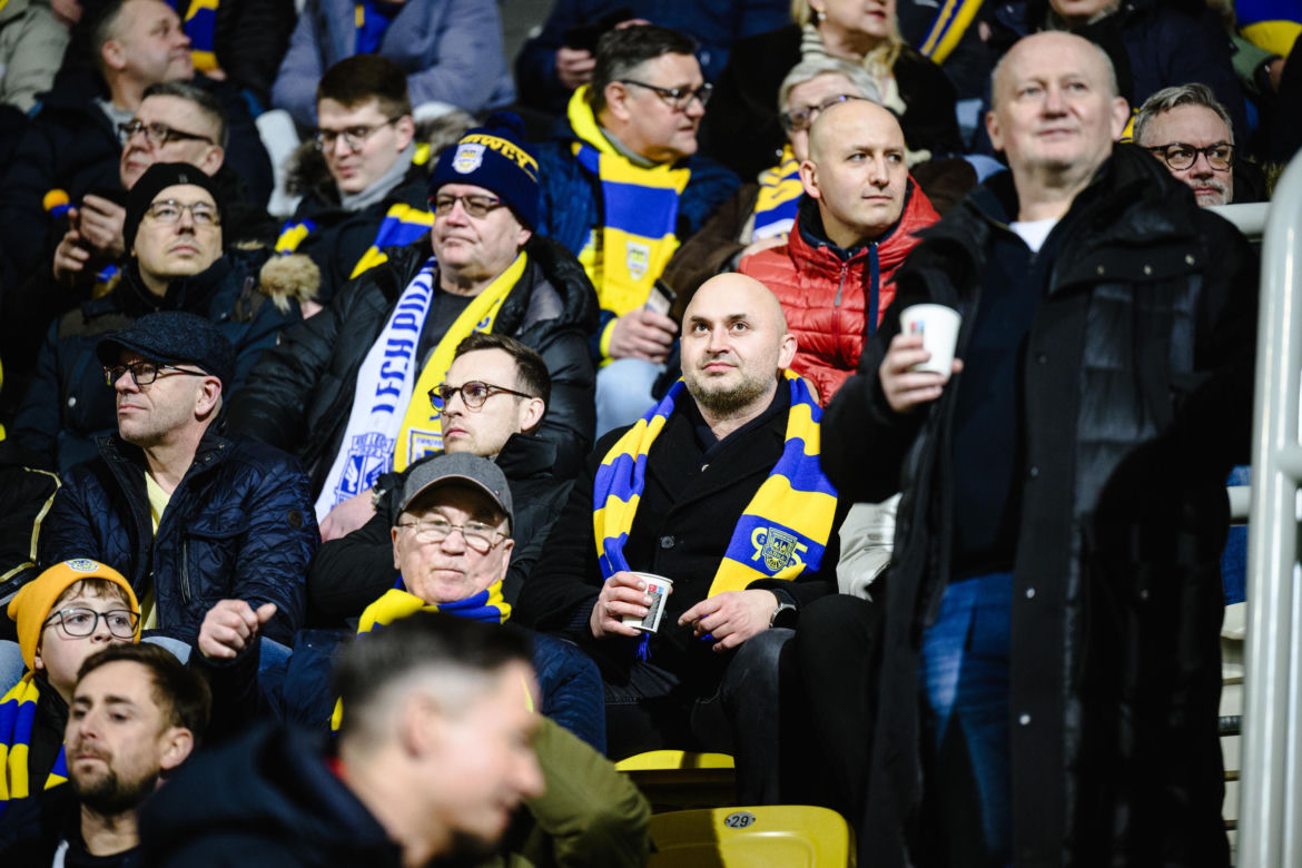 Arka Gdynia - Lechia Gdańsk: Zdjęcia kibiców z derbów Trójmiasta w ramach 23. kolejki PKO BP Ekstraklasy