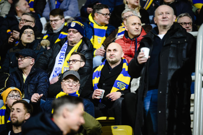 Arka Gdynia - Lechia Gdańsk: Zdjęcia kibiców z derbów Trójmiasta w ramach 23. kolejki PKO BP Ekstraklasy
