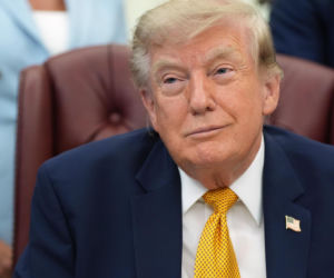 Prezydent USA Donald Trump uciszał w poniedziałek dziennikarkę CNN Kristen Holmes