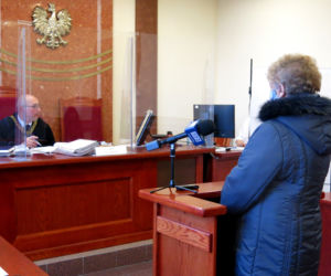 Opiekunka skatowała staruszkę