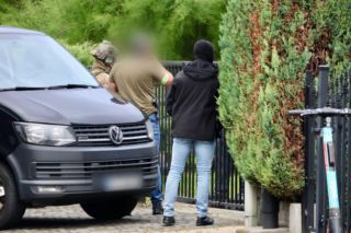 Łupem złodziei padały naturalne włosy wykorzystywane do przedłużania fryzur, a łączne straty przekroczyły milion złotych