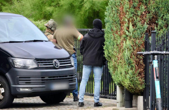 Łupem złodziei padały naturalne włosy wykorzystywane do przedłużania fryzur, a łączne straty przekroczyły milion złotych