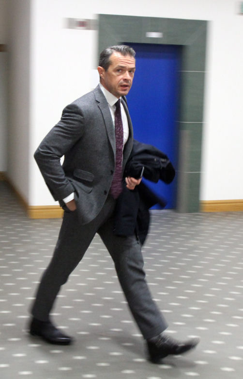 Ukrainiec Nowak zarabia więcej niż premier