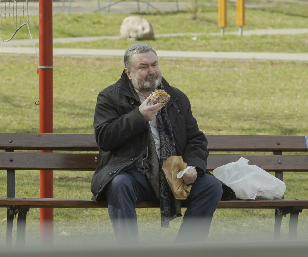 Karol Karski. Ostatni pączek przed świętami