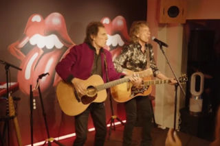 Mick Jagger i Ronnie Wood zaskoczyli fanów! Niespodzianka na odsłuchu nowej płyty