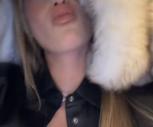 Aryna Sabalenka z głębokim dekoltem