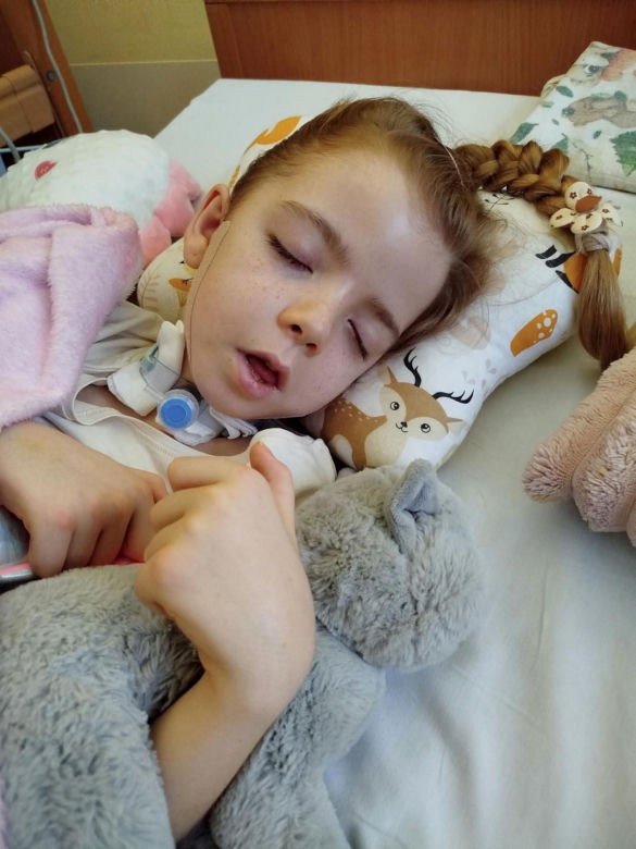 10-letnia Laura potrącona przez SUV-a! Lekarze walczą o jej życie, rodzice nie tracą nadziei