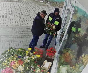 Tych mężczyzn szuka policja