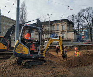 Przebudowa torowiska na pl. Szarych Szeregów