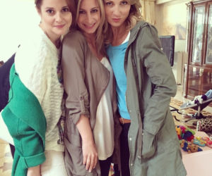 Blondynka 4 sezon. Sylwia (Joanna Moro), Jagna (Magdalena Schejbal), Majka (Marta Ścisłowicz)