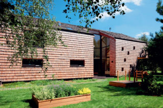 Dom pachnący modrzewiem