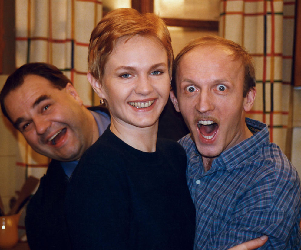 QUIZ. Lata 90. w telewizji. Te programy oglądały miliony Polaków! Idź na całość i zdobądź 10/10!