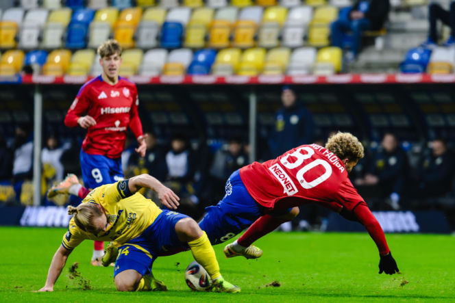 Arka Gdynia - Raków Częstochowa, zdjęcia kibiców i piłkarzy z meczu 17. kolejki PKO BP Ekstraklasy