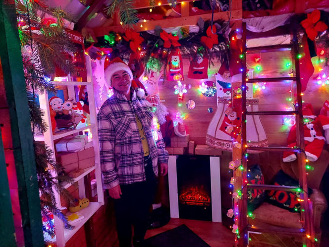 Dom bydgoskich Griswoldów znów rozbłysł. "Powieśiliśmy 300 tysięcy lampek. Przygotowywaliśmy jej od lipca!"