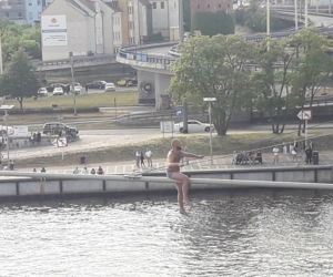 Prawie nagi kaskader na Trasie Zamkowej