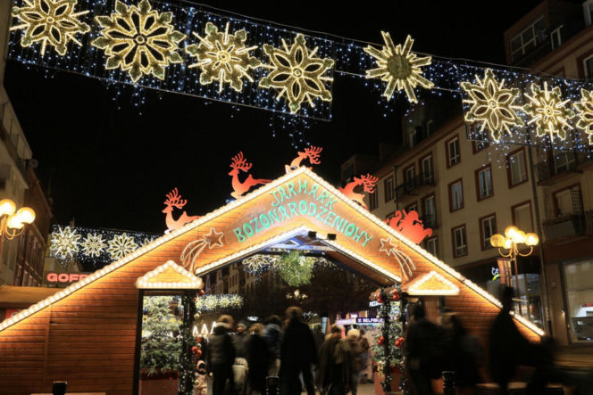 Wroclaw. Jarmark Bozonarodzeniowy juz otwarty.