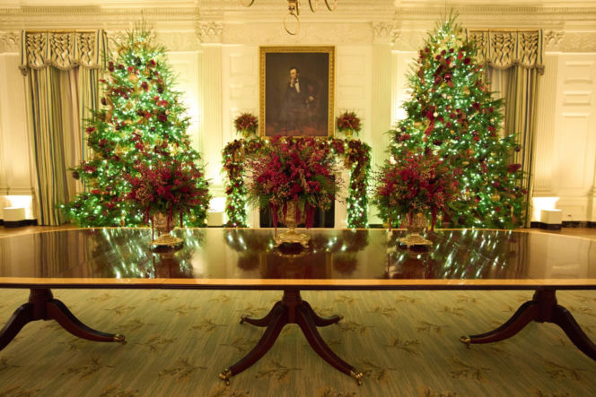 Melania Trump udekorowała Biały Dom. Święta lepsze niż za Bidena?