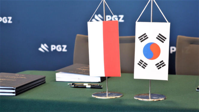 4 umowy wykonawcze Bumar-Łabędy