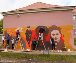 Kolejny niezwykły mural w Białymstoku. Zobacz, kogo przedstawia [ZDJĘCIA]