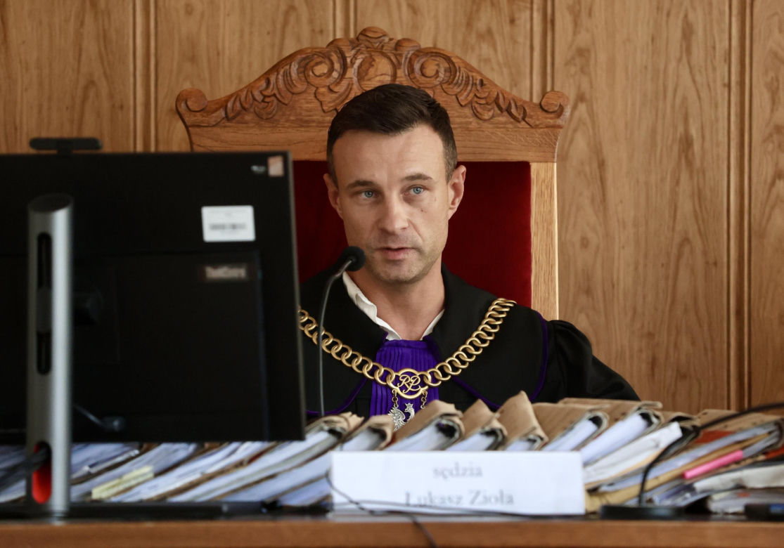 Publiczna rozprawa Kucharski - Lewandowski