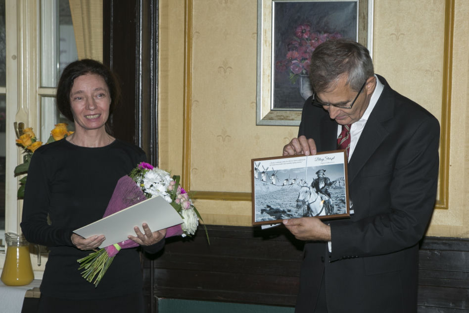 Barbara Sienkiewicz urodziła bliźniaki w wieku 60 lat! 