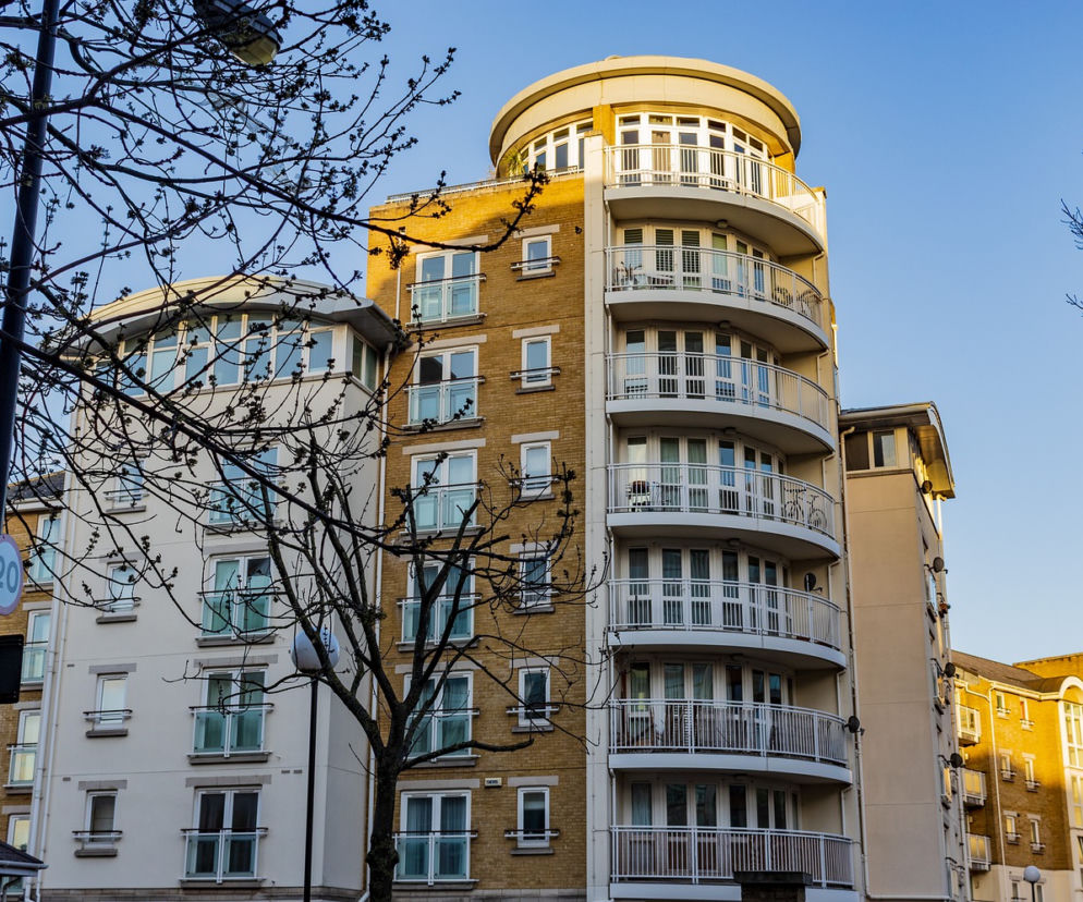 Płock. Apartamentowiec spowoduje katastrofę budowlaną? Buduje go firma, która oszczpeciła pałac w Warszawie