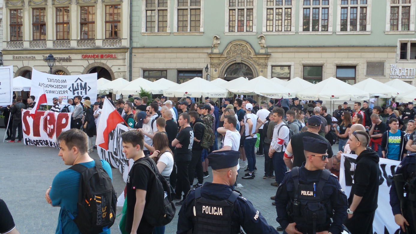 "Zboczeńcy, wypier**lać".Manifestowali przeciwko Marszowi Równości 18.05.2019 w Krakowie