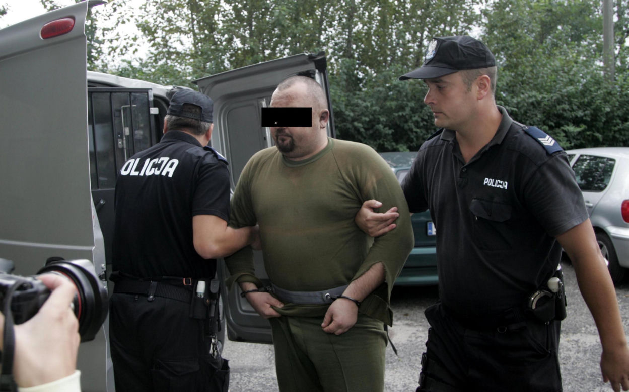 Koszmar w Rybniku. Zaczął strzelać, bo rodzina nie chciała grilla