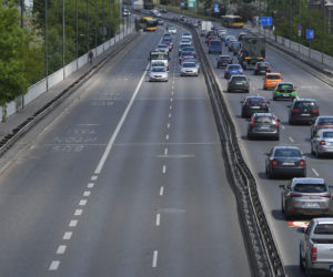 Przez fatalny stan wiaduktów, kierowcy muszą zwolnić do 40 km/h