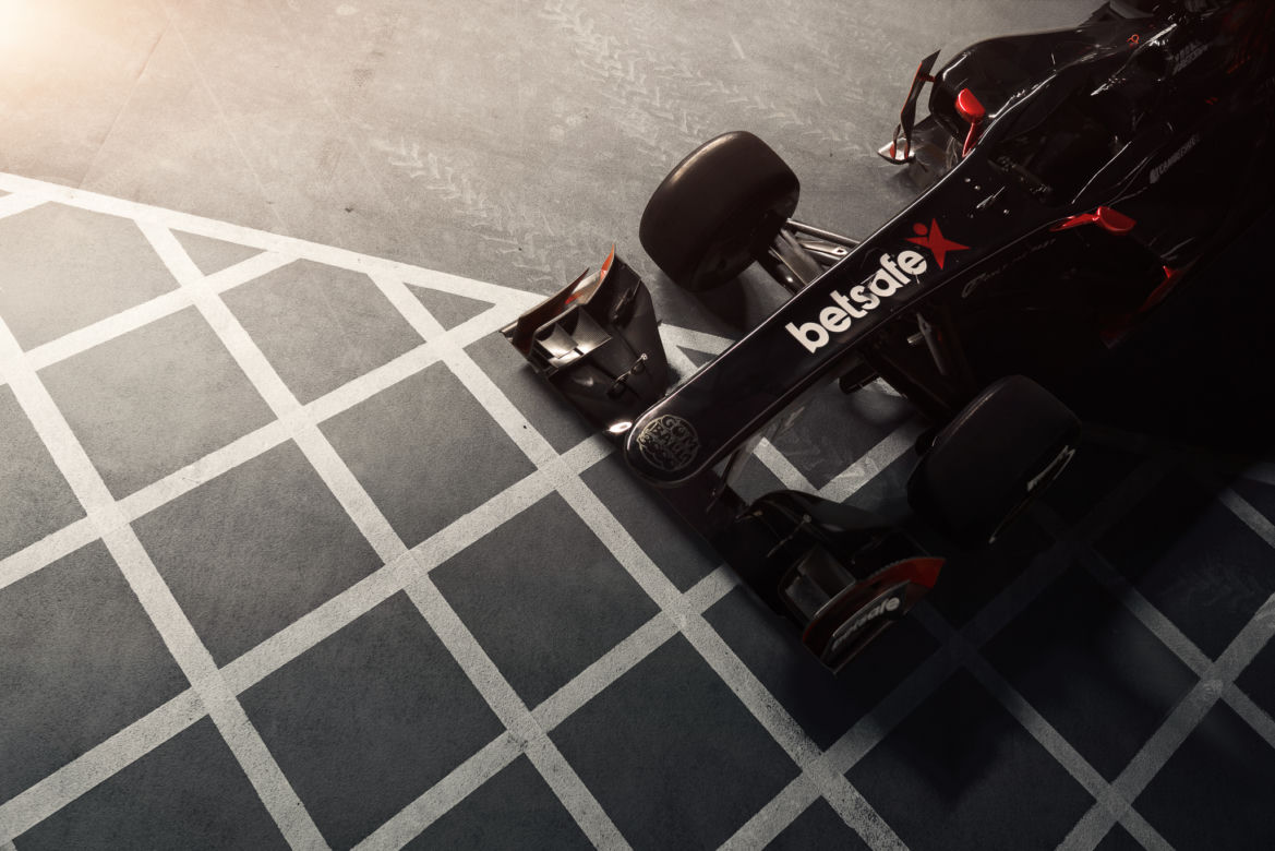 2011 Sauber C30 F1 na Gumball 3000