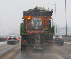 Gołoledź paraliżuje Polskę!