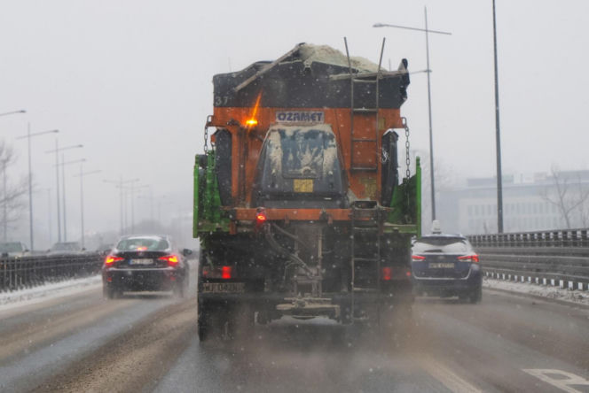 Gołoledź paraliżuje Polskę!