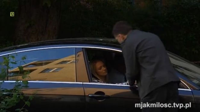 M jak miłość odc. 1240 Joasia (Barbara Kurdej-Szatan), Tomek (Andrzej Młynarczyk)
