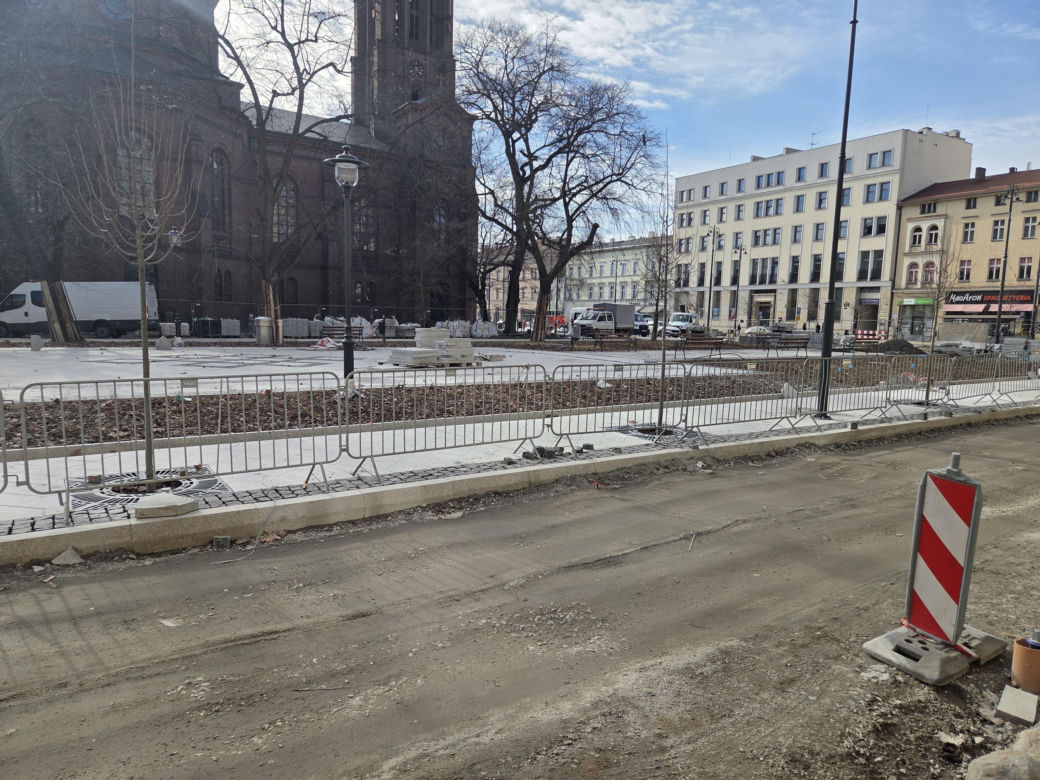 Tak teraz wygląda Plac Wolności w Bydgoszczy. Zaglądamy na plac budowy!