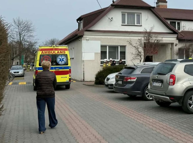 Powiat węgrowski: Ewakuacja szkoły podstawowej w Zespole Oświatowym w Toporze