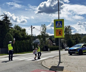Trwa akcja „Bezpieczna droga do szkoły” Policja podsumowuje  działania na Sądecczyźnie