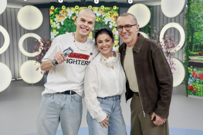 Kurzajewski ogolił się na łyso w "Halo tu Polsat"