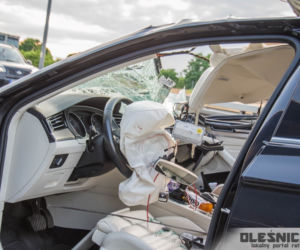 Groźny wypadek na trasie S8. Volkswagen zderzył się z ciężarówką